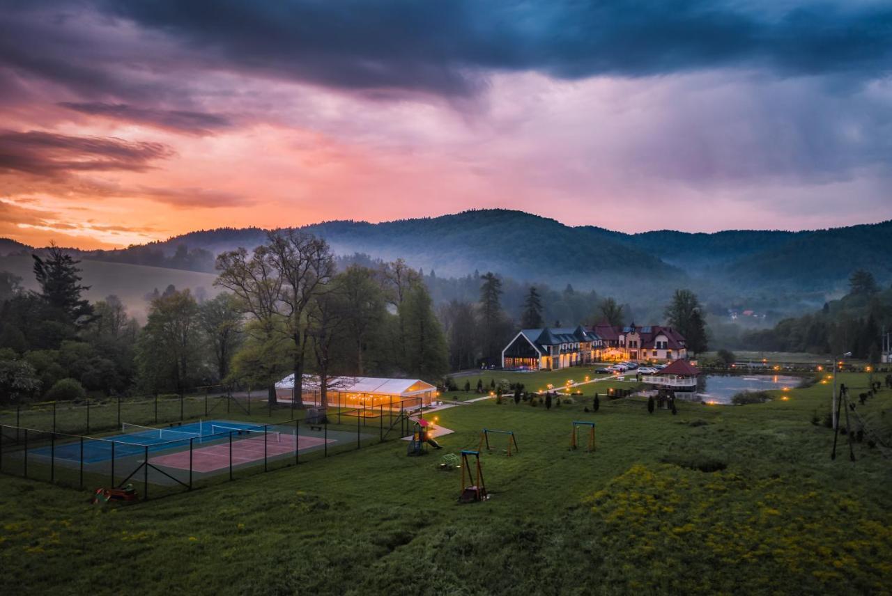 Carynska Resort & Spa Lutowiska Dış mekan fotoğraf